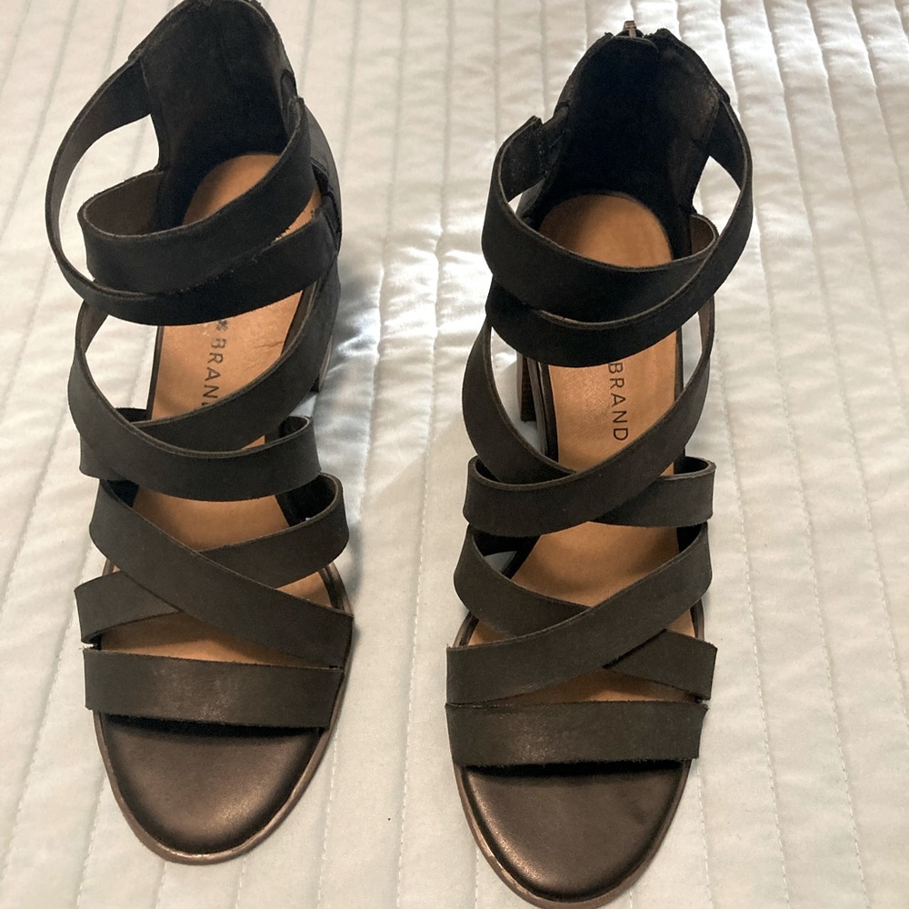 Lucky Brand Black Strappy Chunky Heels size 8 1/2
